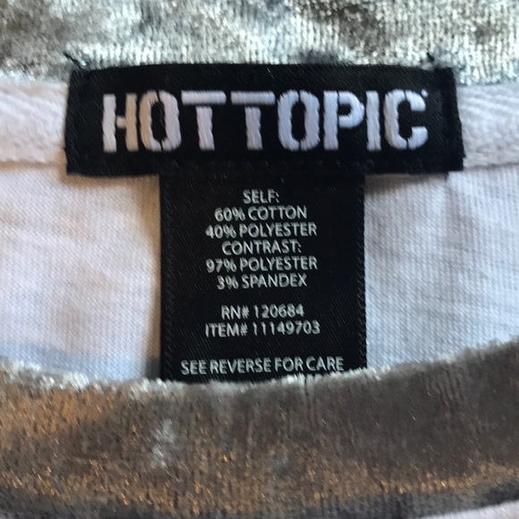 Hot Topic - Picture 3 of 5